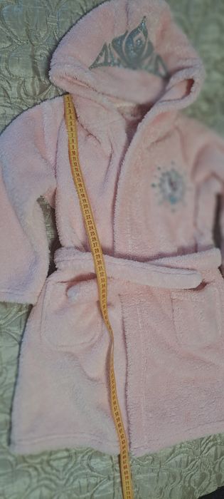 Халат Ледяное сердце    розовый на 3 года и другие халаты детские