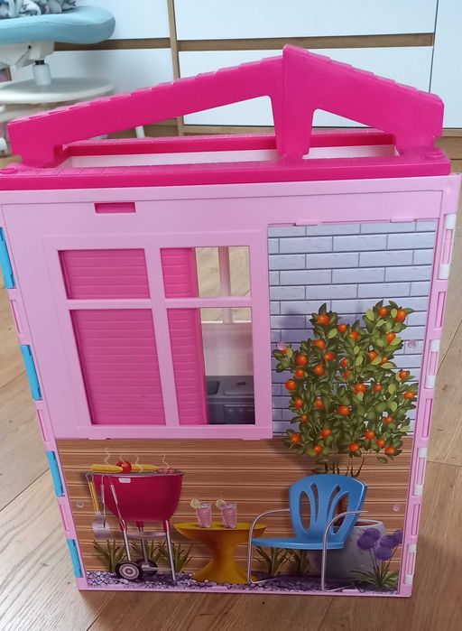 Domek Barbie (składany/walizka)