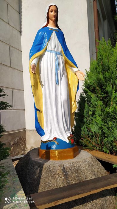 Renowacja figurek gipsowych.