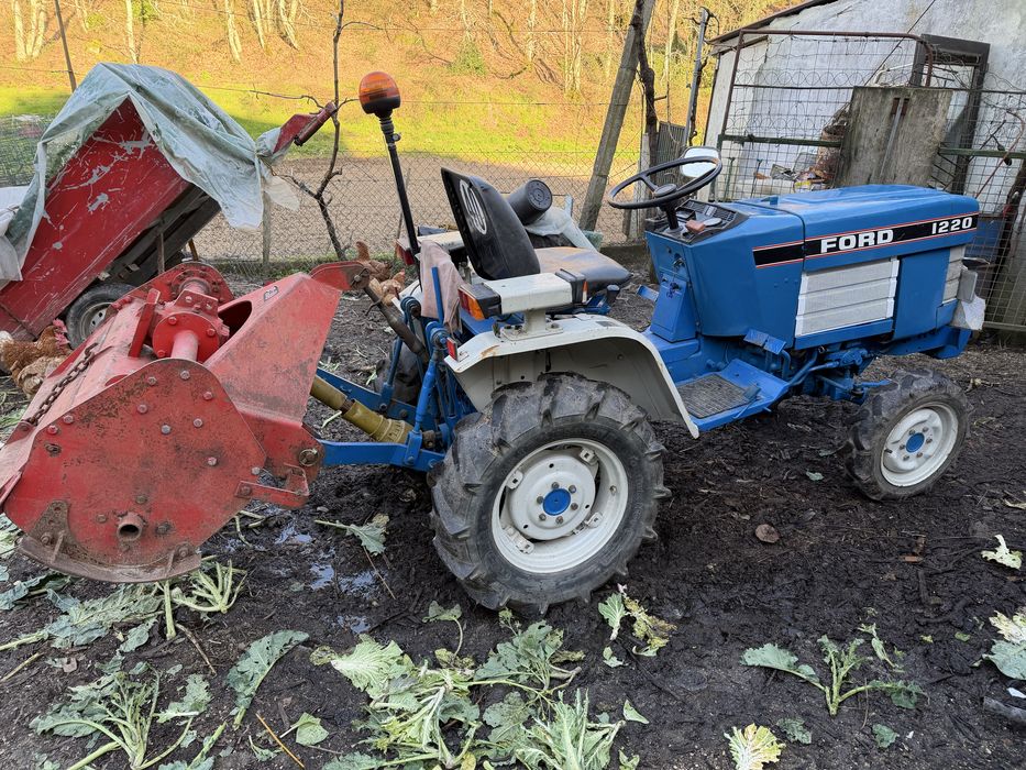 Trator Ford 1220