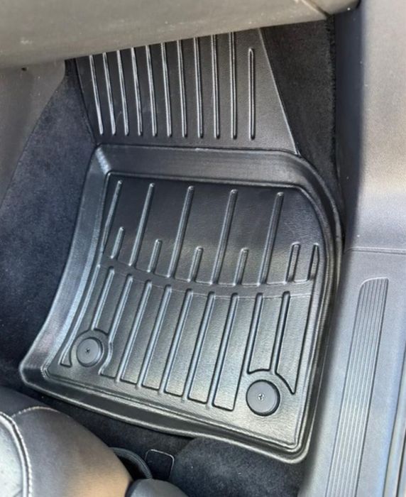 РЕЗИНОВІ КОВРИКИ у салон та багажник НА ВСІ МАРКИ АВТО,гумові