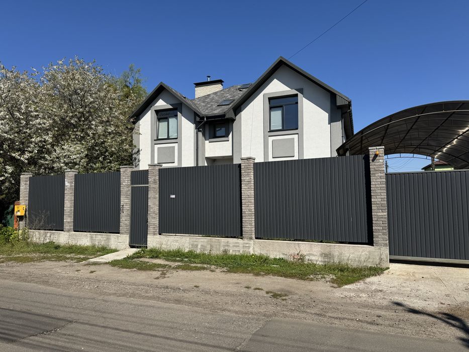 Продаж 5 кім. будинку 248 кв.м. Дачі Осокорки 6 км.