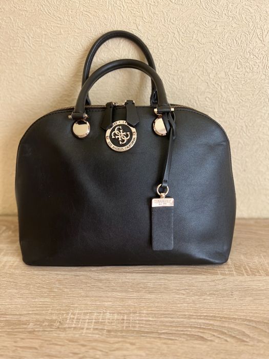 Сумка Guess. Оригінал. Ідеального стану