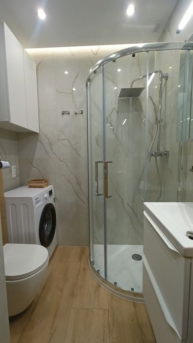 Apartament/ mieszkanie/ wynajem Oś.1000 lecia blok 3 w centrum+balkon - Widok 5