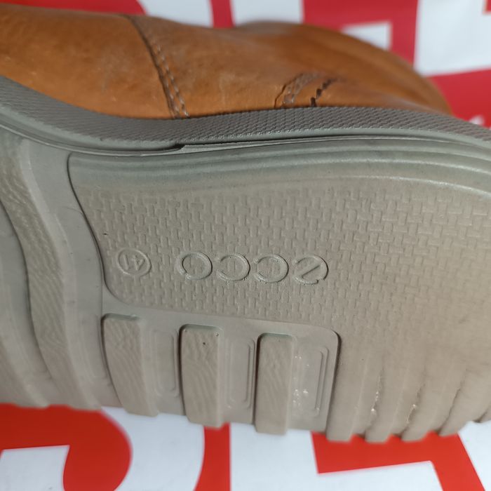 Мужские ботинки на гортексе ЄССО оригинал раз 41 стел.26,5см