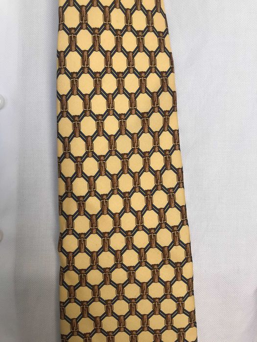 Gravatas em excelente estado