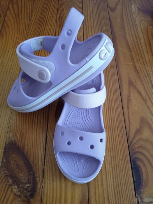 Дитячі босоніжки фірми CROCS