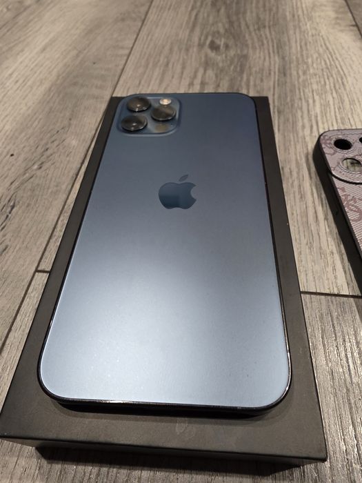 Iphone 12 pro 128gb stan bdb od nowosci w jednych rekach okazja