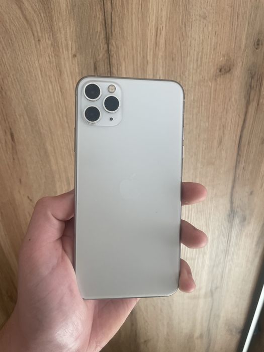 Продам Iphone 11 Pro max 64 Gb