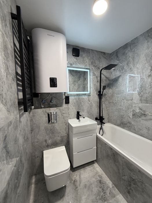 2 кімнатна вул. Небесної Сотні р-н ФОРМАРКЕТА