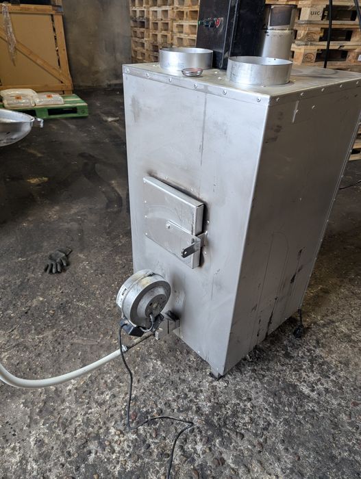 Piec nadmuchowy na oleje 20kw