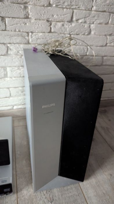 Музыкальный центр Philips