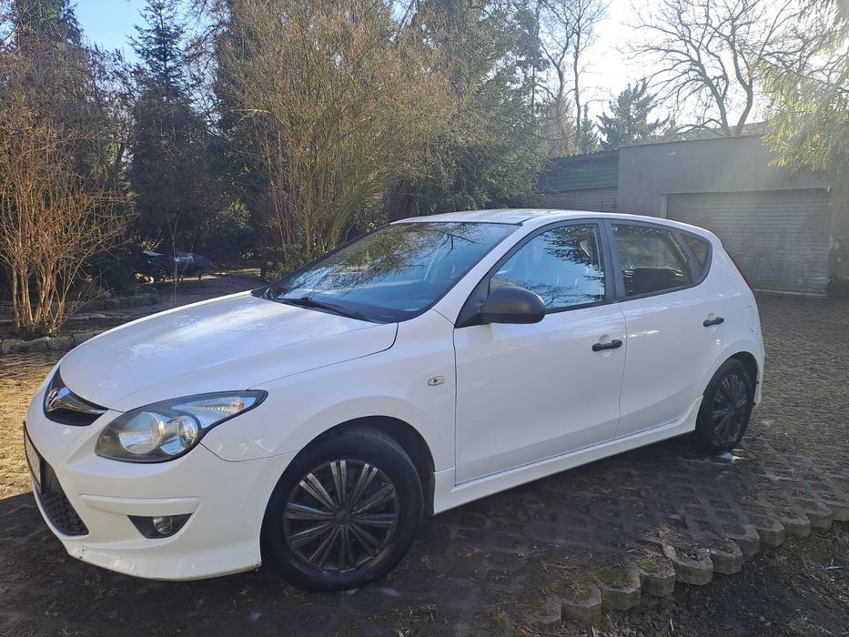 Hyundai I30 HYUNDAI  I 30 1,4 benzyna