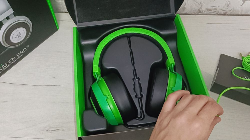 Навушники Razer Kraken Pro V2 (з Китаю) нові