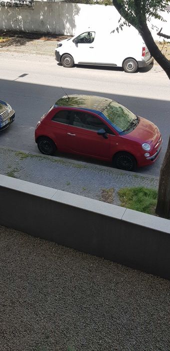 FiAt 500 gpl 2008 pode estacionar garagem.