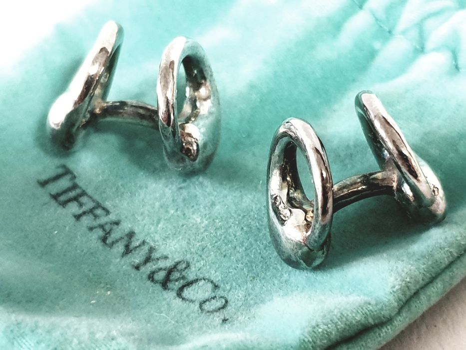 Maravilhosos botões de punho Tiffany & Co -Elsa Peretti eternal circle