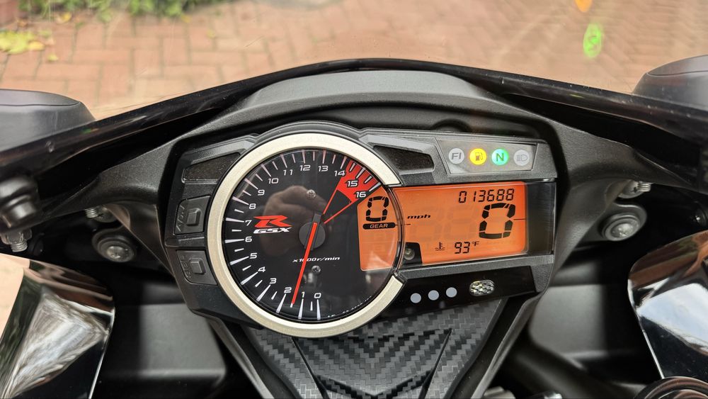 SUZUKI GSX-R750 Сузуки з Японії