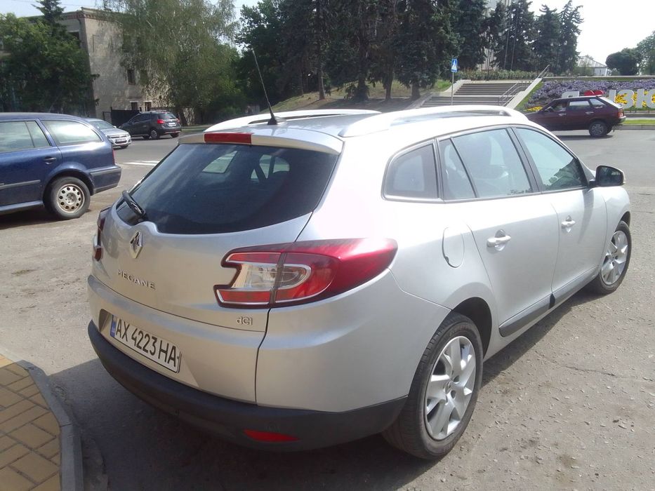 Renault Megan, легендарний Рено Меган