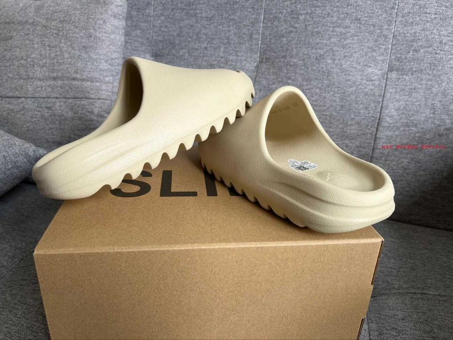 adidas Yeezy Slide Bone biała R.43