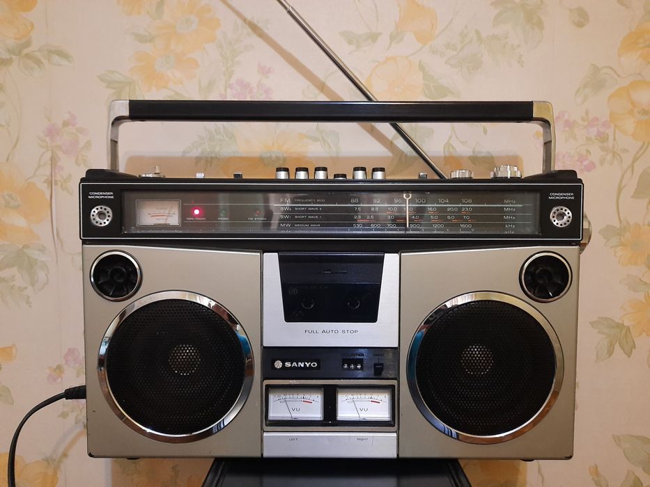 Продам магнитофон sanyo m4500k