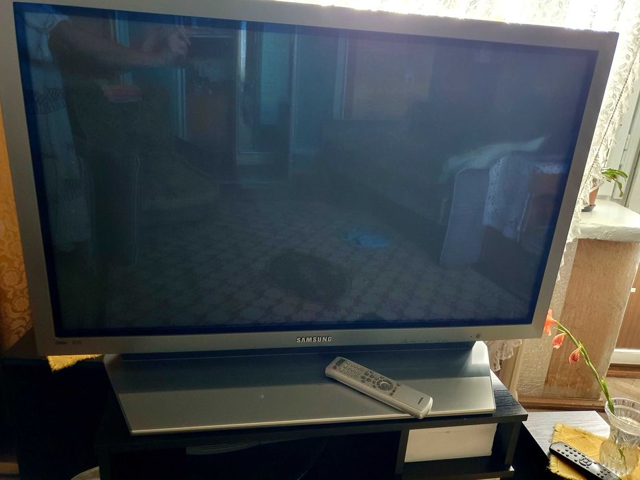 Телевізор Samsung plasma