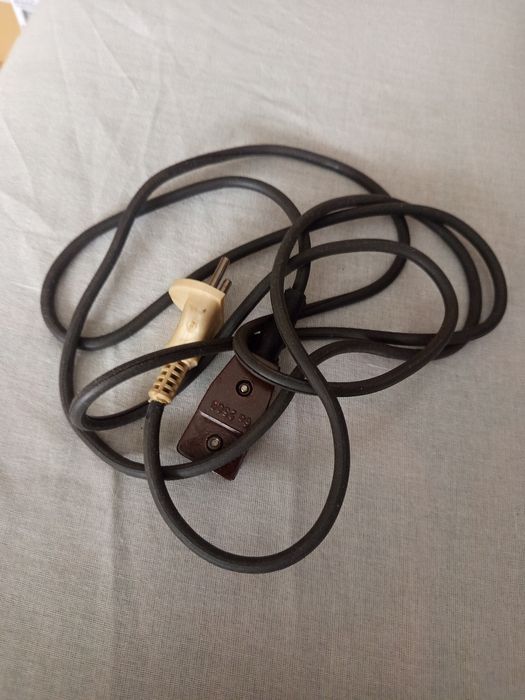 Stare składane żelazko turystyczne
