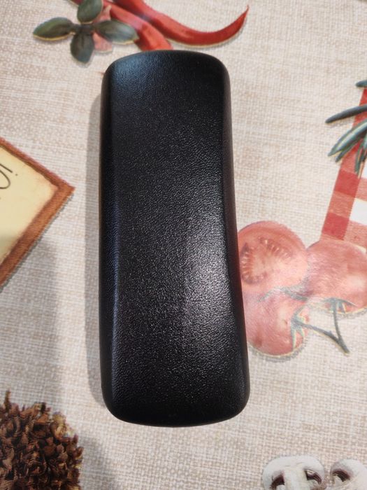 Футляр  твердий  для   окулярів