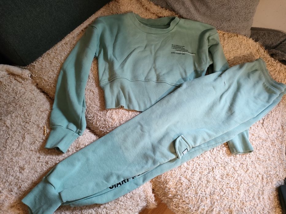 Dres rozmiar 152/158