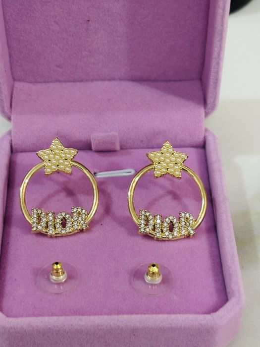 Zlote kolczyki wkretki cytkonie