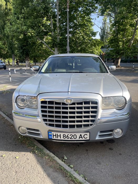 Крайслер 300с 2,72 обьем