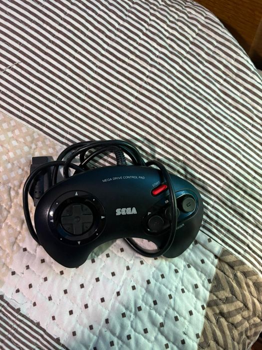 Megadrive II em caixa