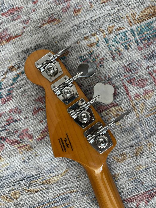Baixo Elétrico Squier Classic Vibe 60's Mustang Bass