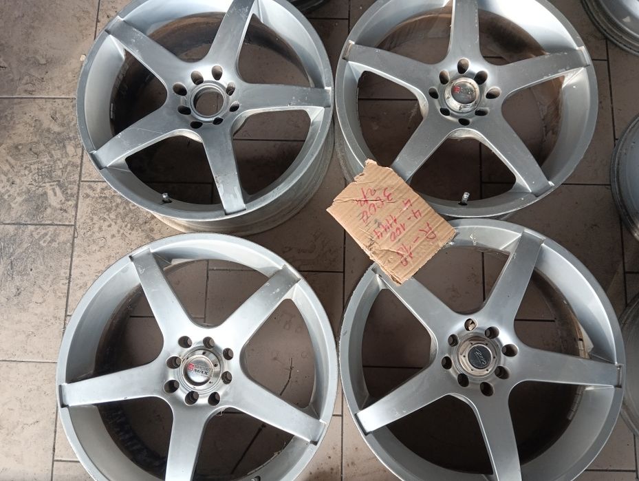 Титанові диски різних розмірів