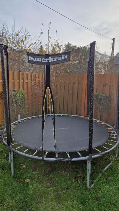 Trampolina ogrodowa duża
