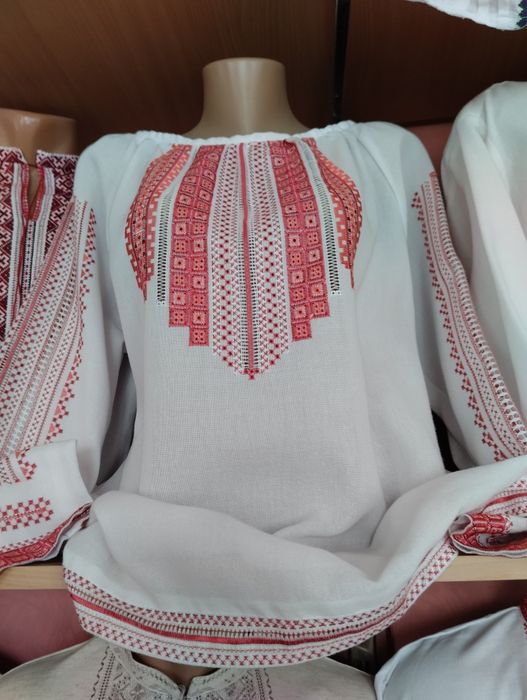 Вишиванки жіночі