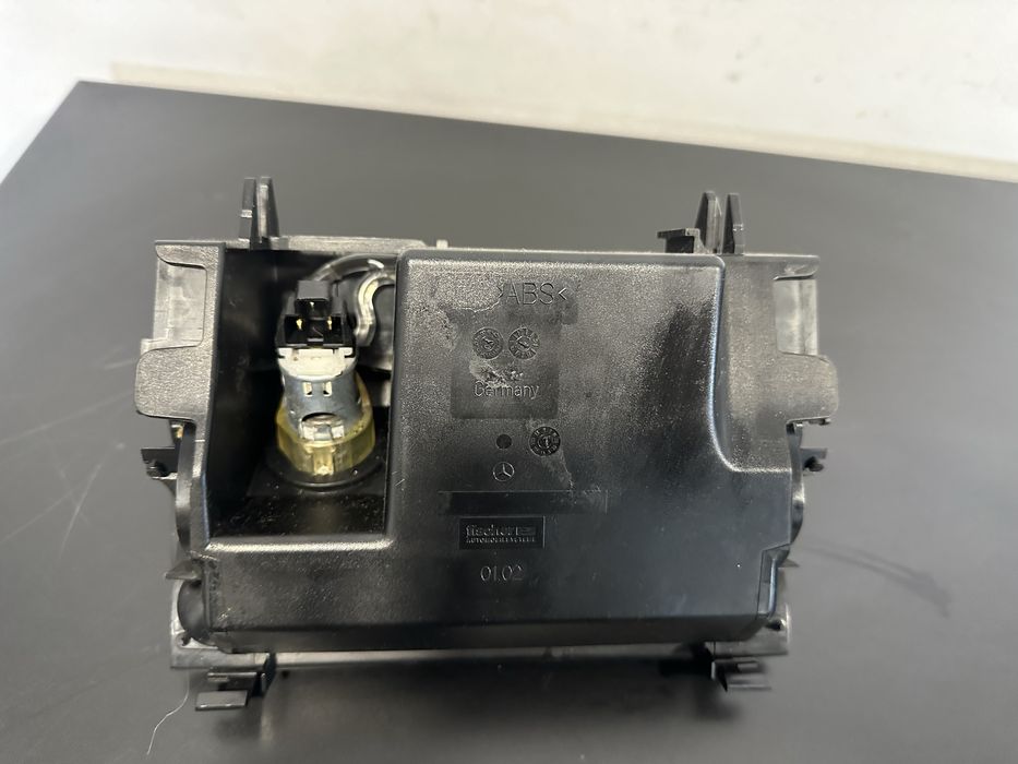 cinzeiro mercedes w211 e270