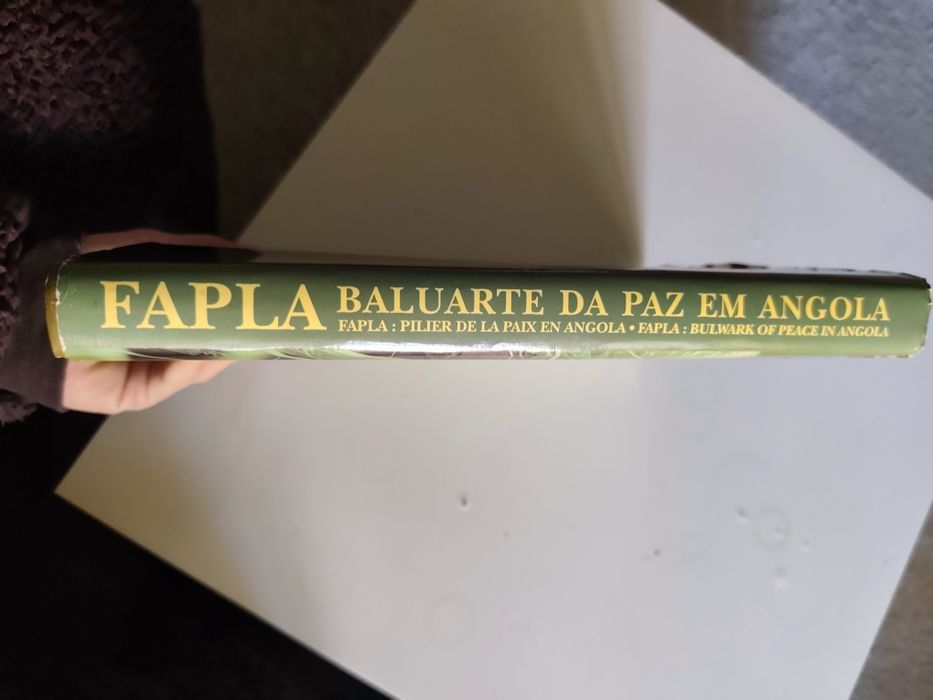 Fapla Baluarte da paz em Angola Raro
