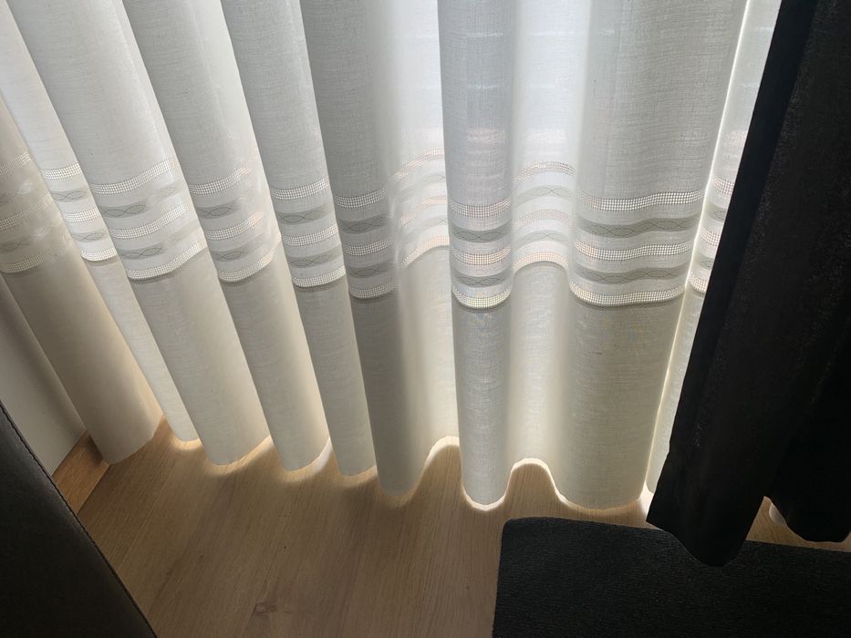 Cortinas de machos em otimo estado