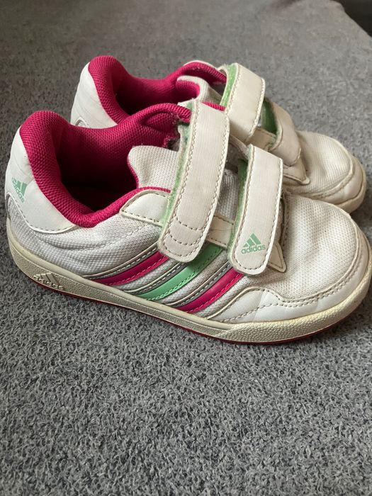 Adidaski rozmiar 27