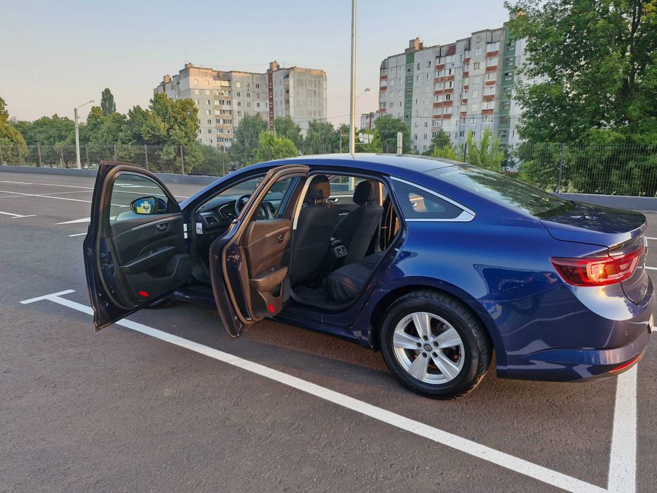 автомобіль  Рено Талісман