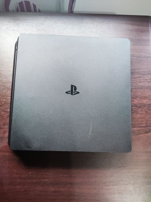 PS4 Slim 1TB FW 11.02 Desbloqueada