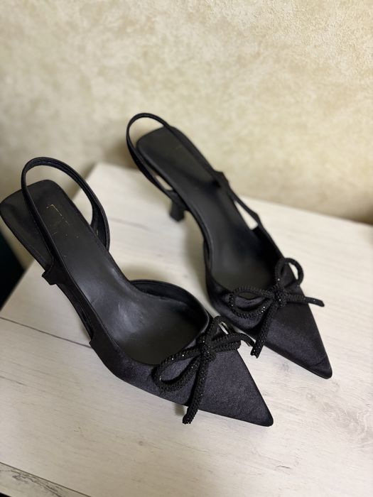 Жіночі туфлі z a r a 39/38