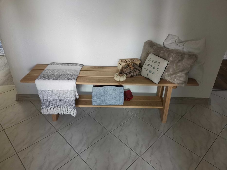 Nowa dębowa ławeczka