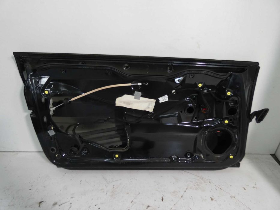 Audi A3 8P Lift 3D drzwi lewe czarne LZ9Y Gorlice AB6