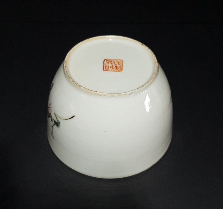xícara de porcelana chinesa antiga