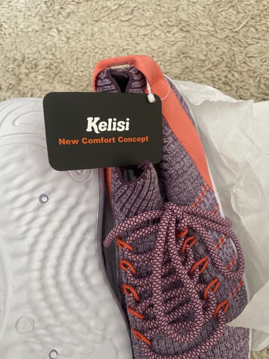 Нові жіночі коосівки Kelisi