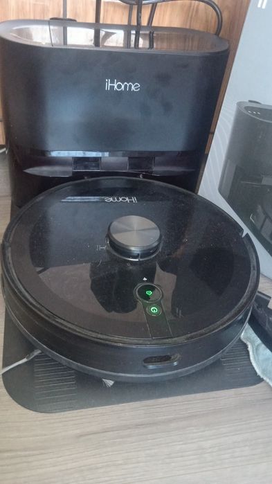 Продам робот пилосос ihome