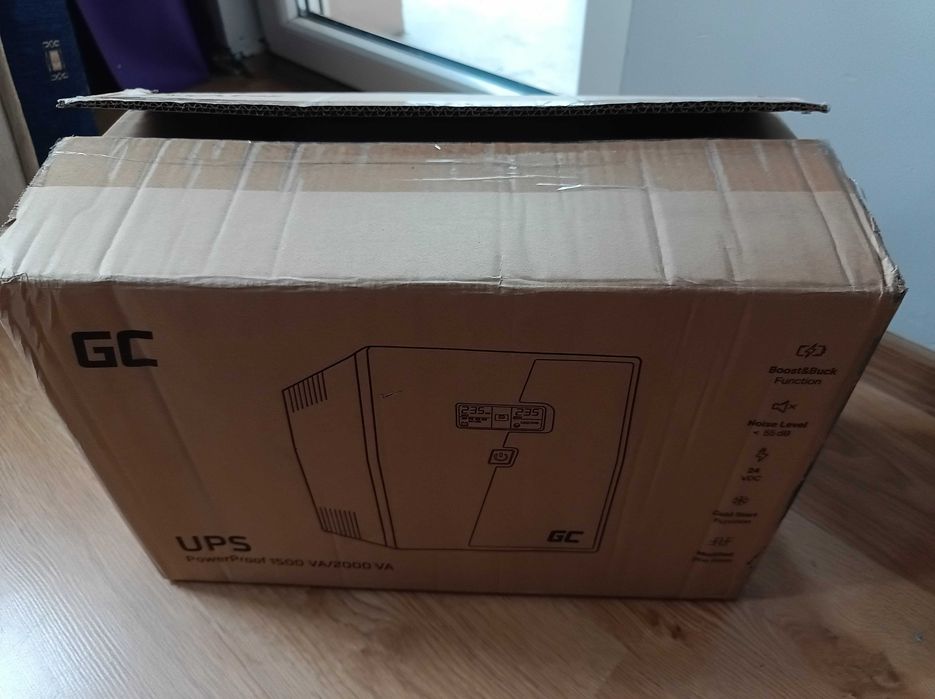Zasilacz Awaryjny UPS 1500VA 900W