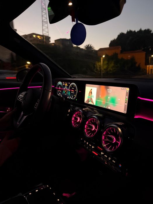 Oportunidade-Mercedes A180D em excelente estado
