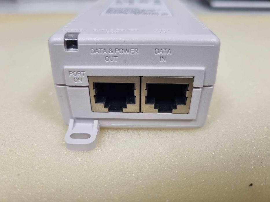 inje­tor PoE T8120 (15W)